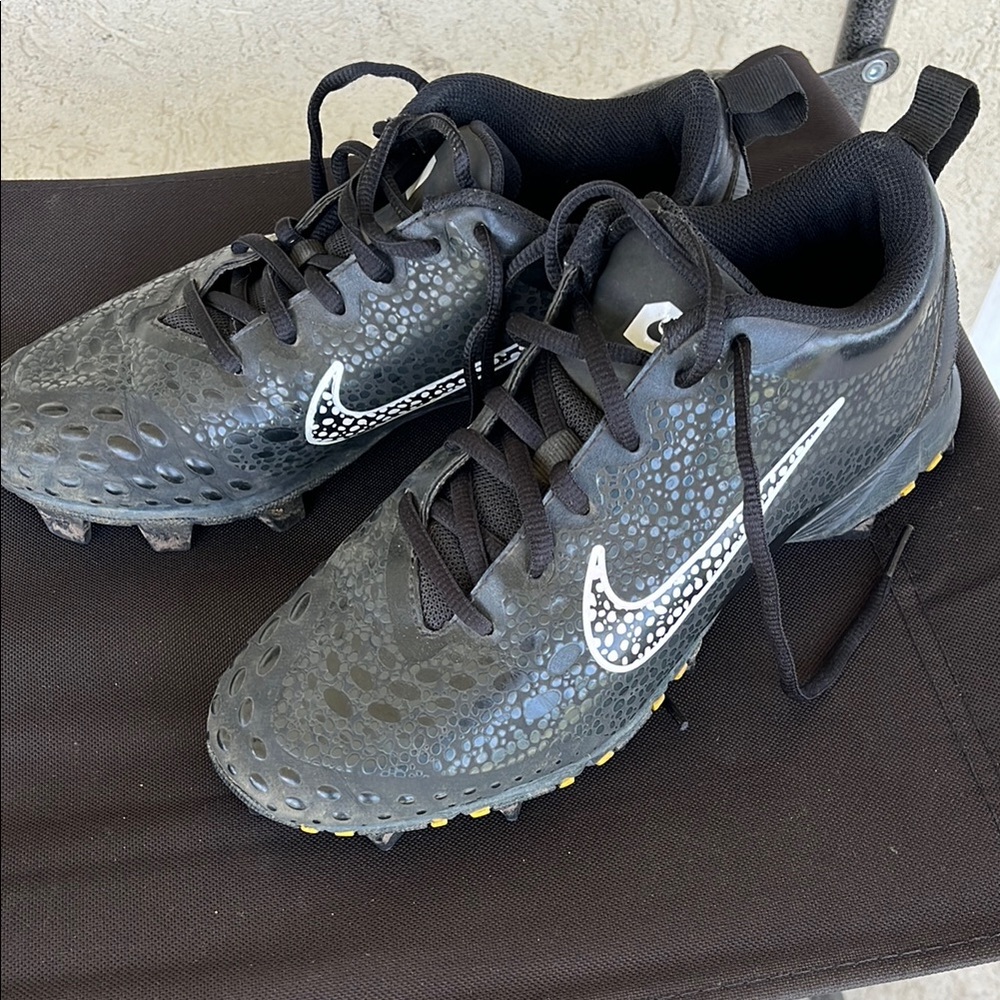 Nike Fastflex Black Athletic Softball Cleats